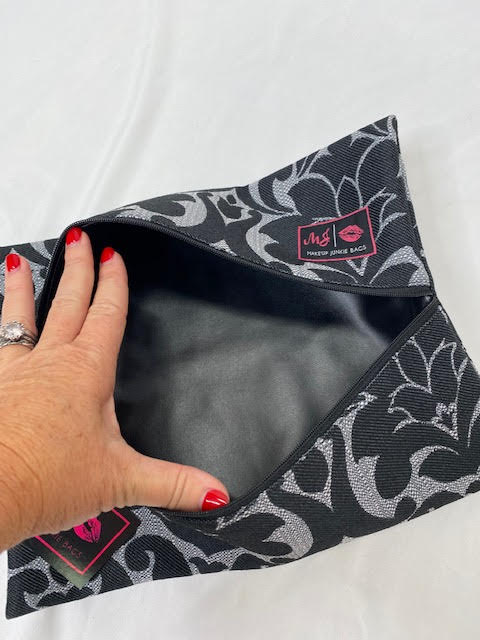 Make Up Junkie Large - Sweetwater Boutique 